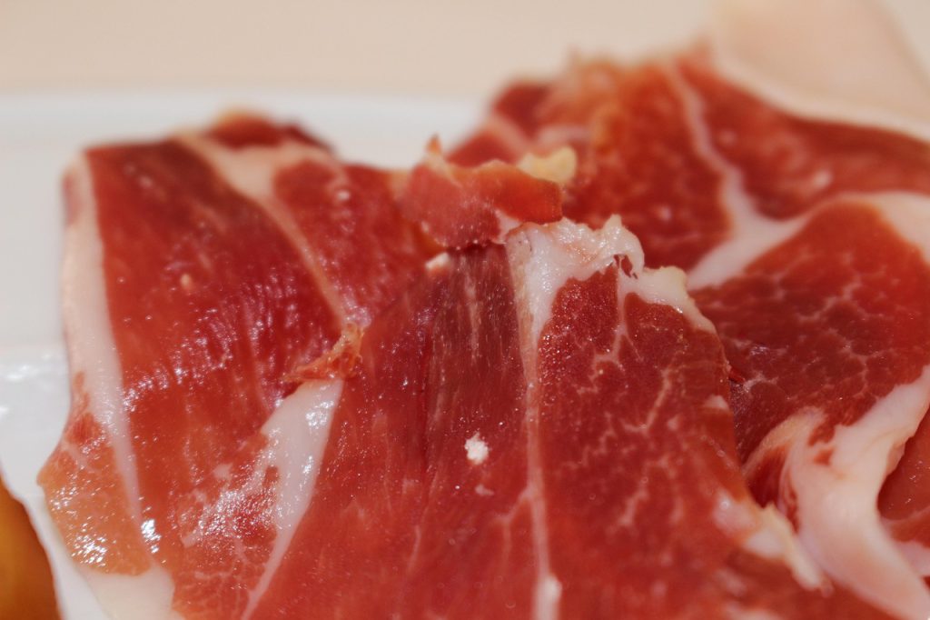 “The Science of Flavor” | Why Acorn-Fed Jamón Ibérico Tastes So Complex 4 complex flavor